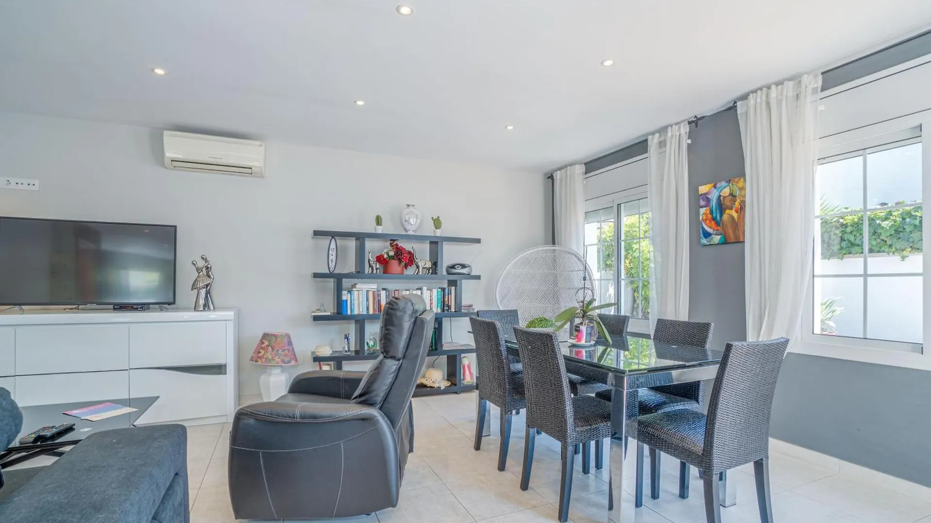 Villa Apart-Rent Casa Alberes 0080 Empuriabrava Spain