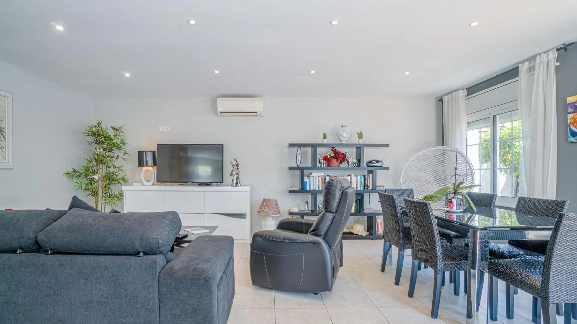 Villa Apart-Rent Casa Alberes 0080 Empuriabrava